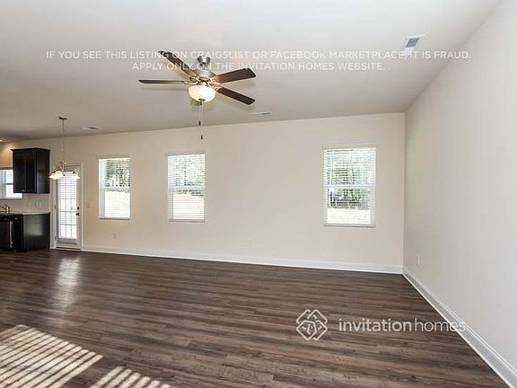5th image of 9823 Maywine Cir