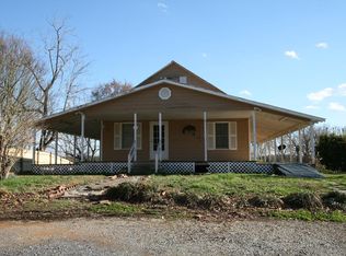 1230 Smyrna Church Rd, Chatsworth, GA 30705