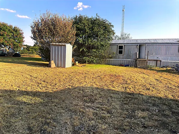 204 Dove Dr, Weatherford, TX 76088