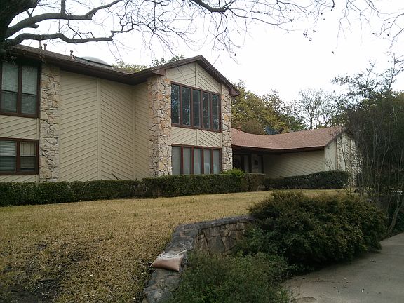 2nd image of 1100 W Southlake Blvd