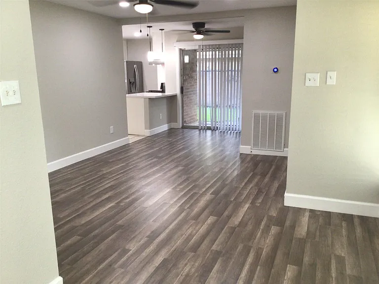 10531 Tilbrook Dr — Photo 5