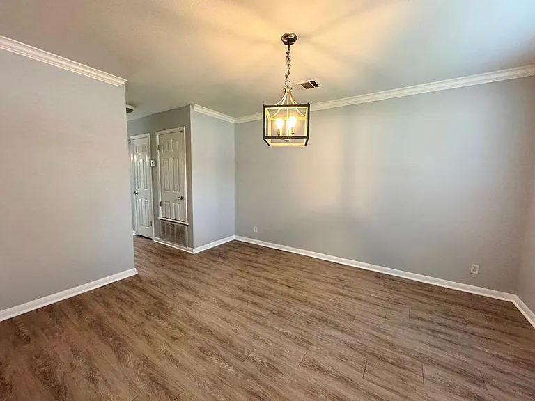 1009 Rutgers Dr — Photo 8