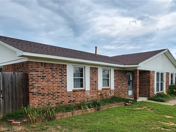 506 E Nashville St, Greenwood, AR 72936