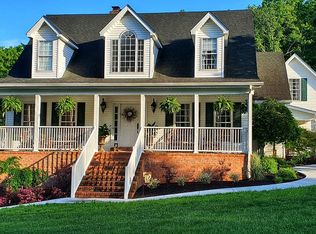105 Northridge Dr, Saint Albans, WV 25177