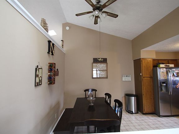 4th image of 4811 Autumn Ln N