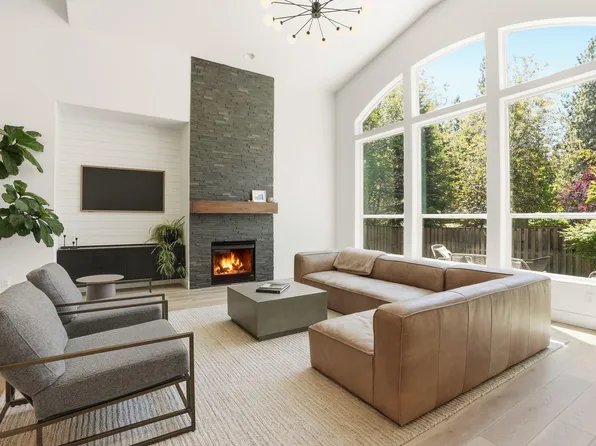 61038 Snowbrush Dr, Bend, OR 97702