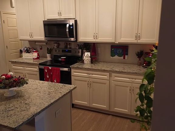 2nd image of 624 Morven Park Dr #6