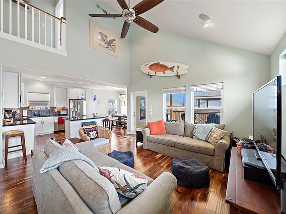 4th image of 16535 Barbados Way