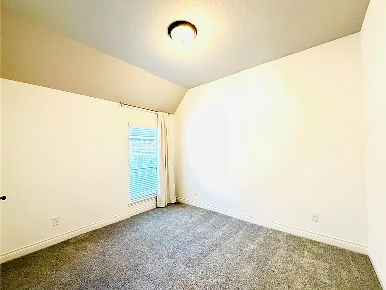 3319 Sky Run Ct — Photo 11