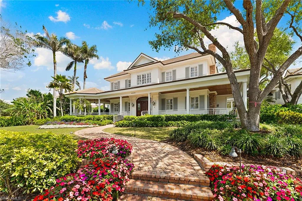 6 bed, 6.5 bath, 6940 sqft, $55,000 — Photo 4