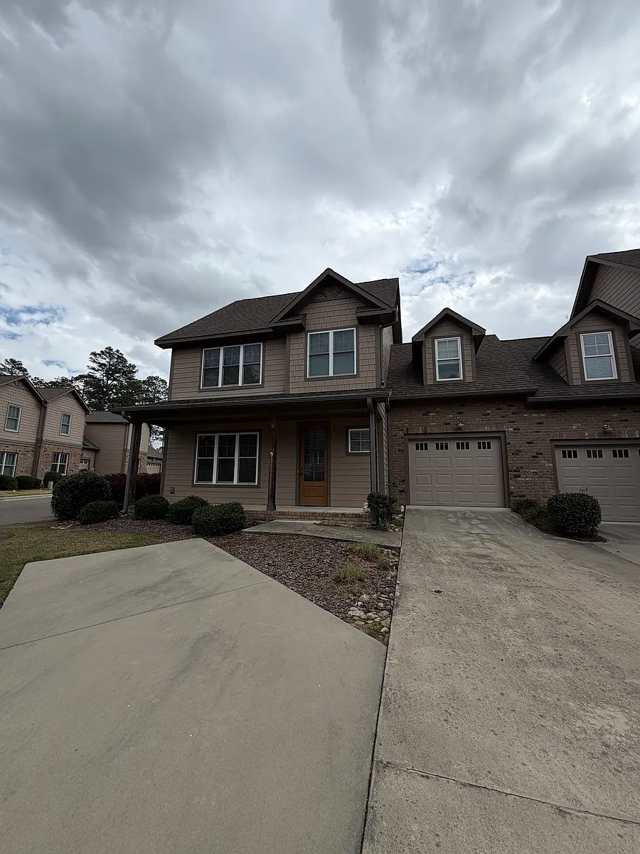 Building Photo - 130 Pine Branch Ct