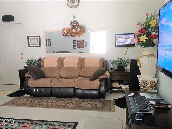 3rd image of 7513 Maiden Run Ave
