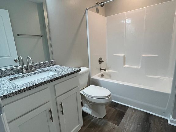 3rd image of 1045 Judah Bear Blvd #1