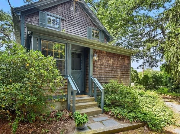 113 Wheeler St, Rehoboth, MA 02769