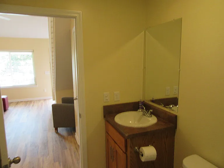 307 Wilson Ave #17 — Photo 12