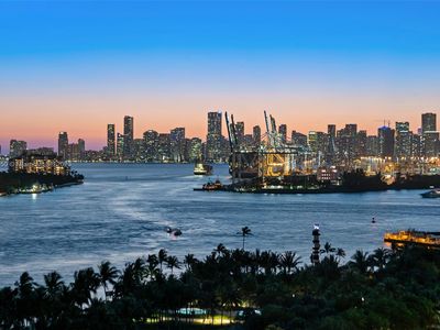 100 S Pointe Dr APT 2101, Miami Beach, FL, 33139