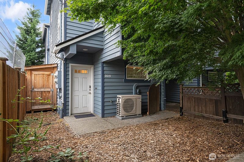 3rd image of 3619 Dayton Avenue N