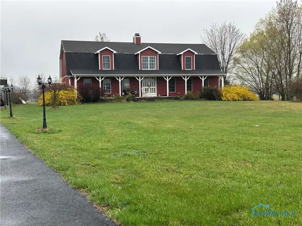 5909 Swan Rd, Pemberville, OH 43450