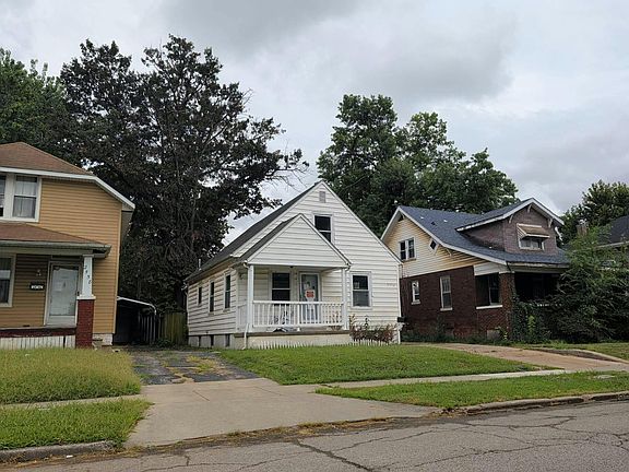 3rd image of 2556 State St