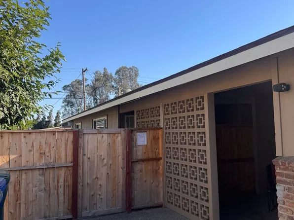 1020 E Brown Ave, Fresno, CA 93704