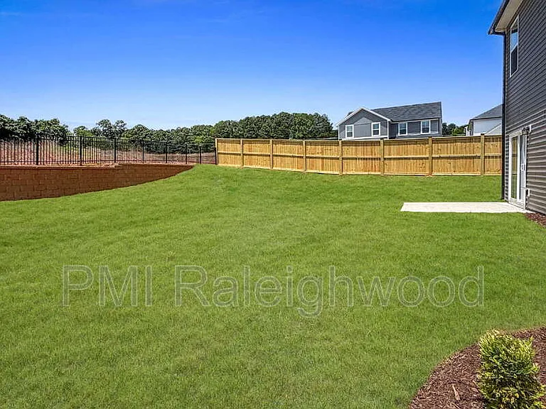 600 Westford Dr #96 — Photo 38