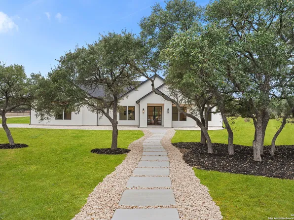 1172 Buckskin Trail, Bandera, TX 78003