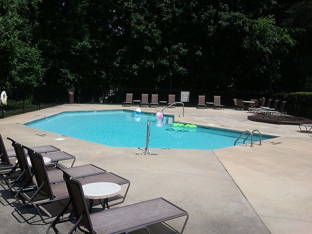 2nd image of 126 N Walnut Cir APT C
