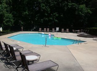 12 Aspen Dr APT A, Greensboro, NC 27409