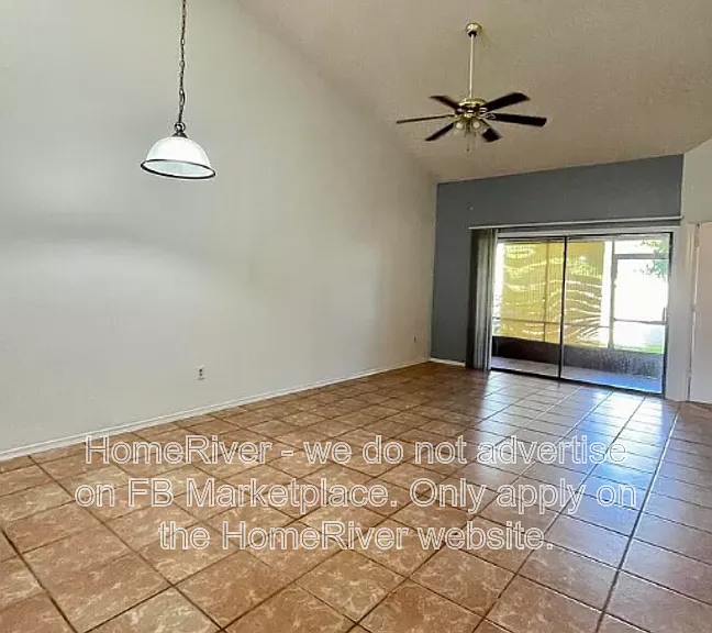 12253 Augusta Woods Cir — Photo 2