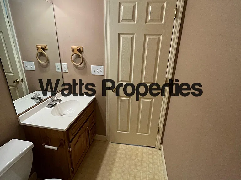 158 14th Ave NW #158 — Photo 10
