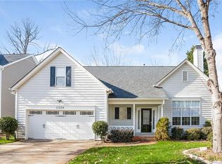 11004 Spice Hollow Ct, Charlotte, NC 28277