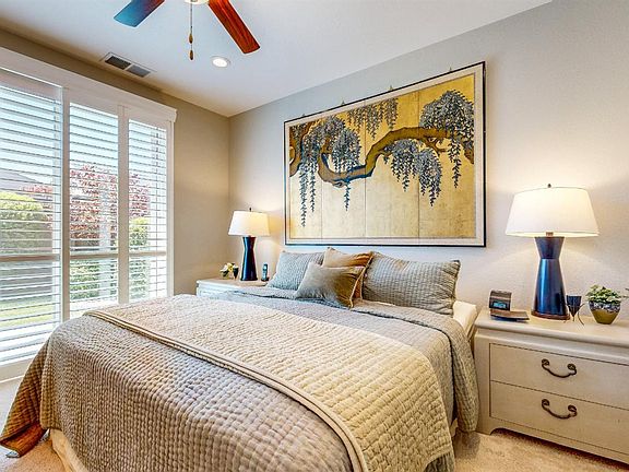4th image of 1431 Acorn Way