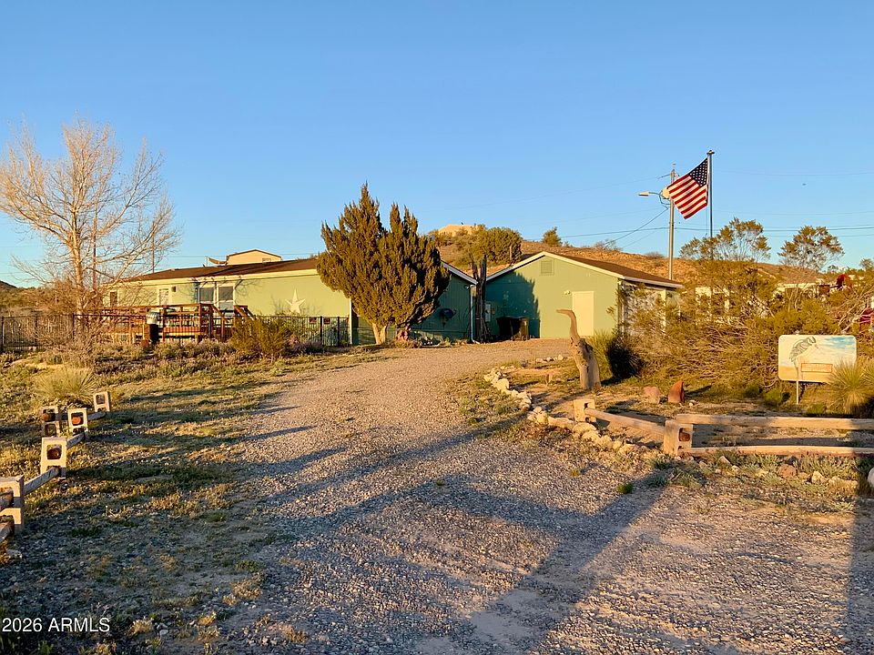 1st image of 2620 E Desert Willow Drive