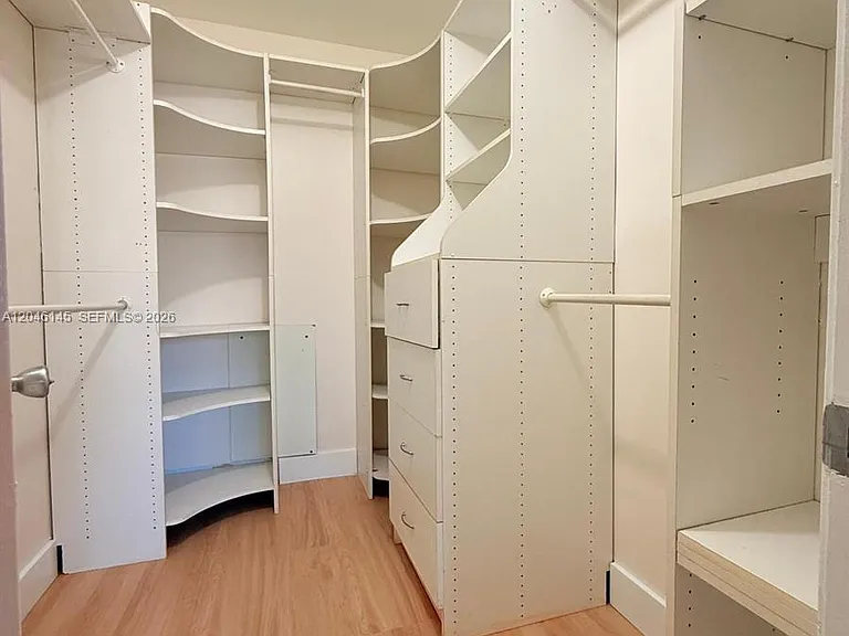 2832 Fillmore St #20 — Photo 10