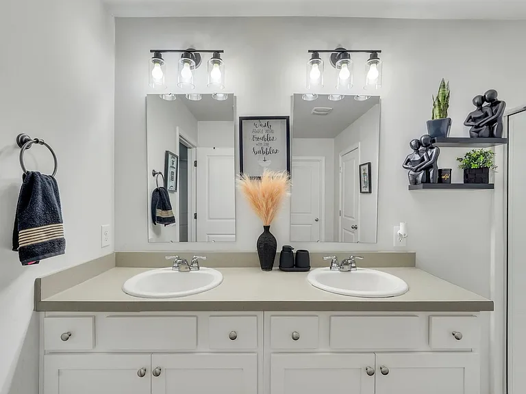 123 Tobago Cir — Photo 43