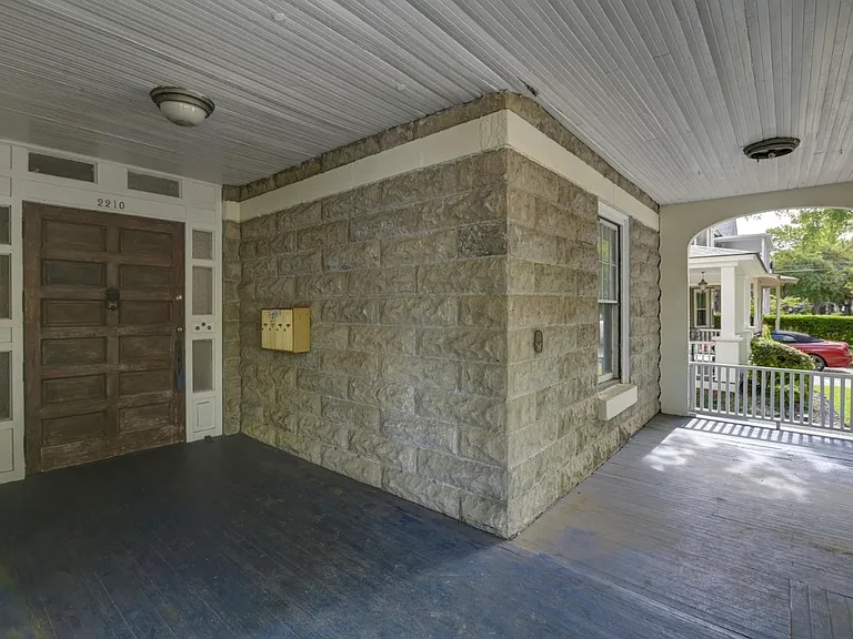 2210 Lincoln St #A — Photo 6