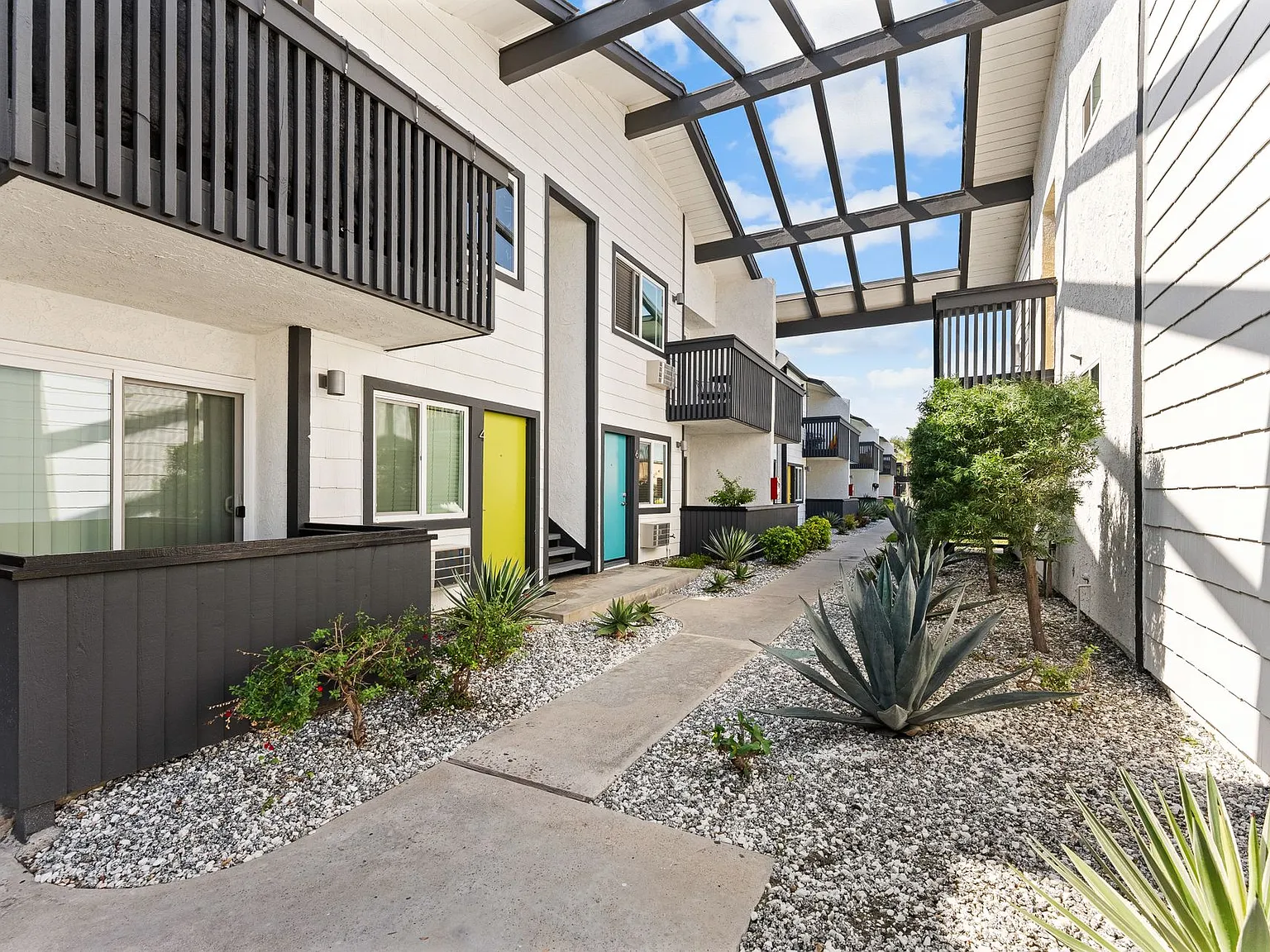 Eastside Apartments — Photo 3