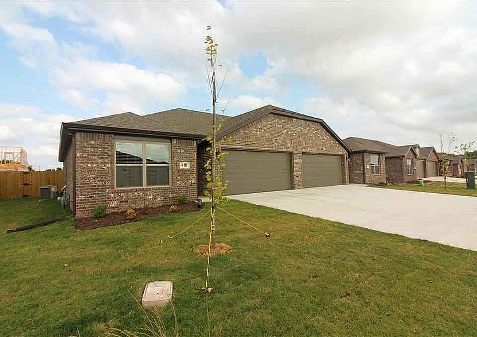 1st image of 410-412 Barbet Dr