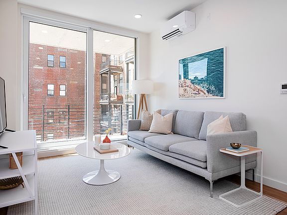 4th image of 276 20th St #302