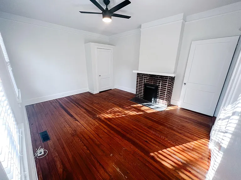 2416 Central Ave — Photo 7