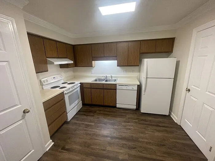 3603 Helix Ct #102 — Photo 3