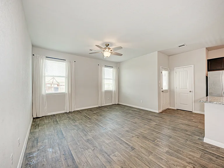 125 Jubilee Dr — Photo 13