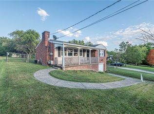 1681 Robbins Station Rd, North Huntingdon, PA 15642