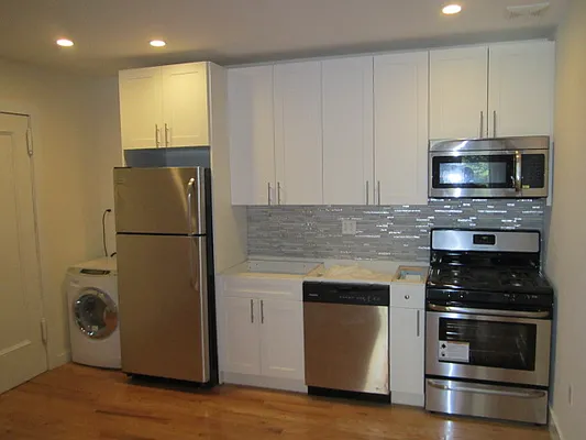 Rented by Reliance Realty Partners LLC  | media 3