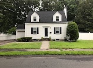 42 Park Ave, Needham, MA 02494