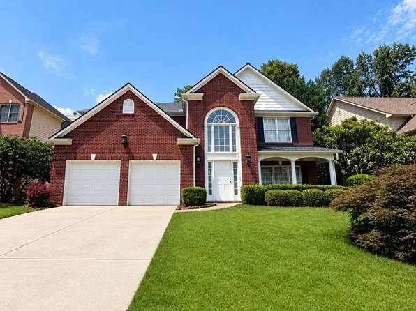 964 Rebecca St NW, Lilburn, GA 30047