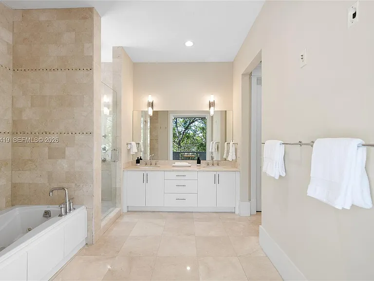 7745 SW 54th Ave — Photo 22
