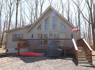 94 Navaho Ln, Lake Ariel, PA 18436