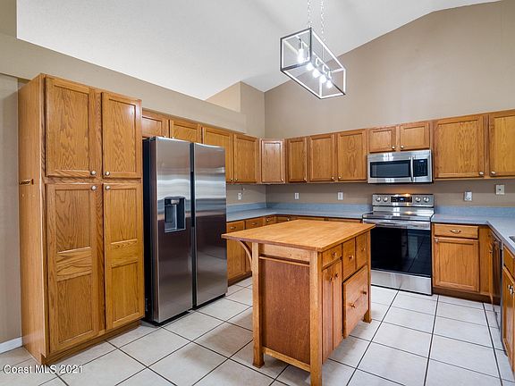 4th image of 6163 Kari Dr