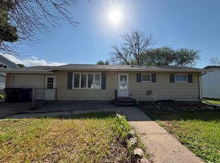 106 N Lincoln St, Everly, IA 51338